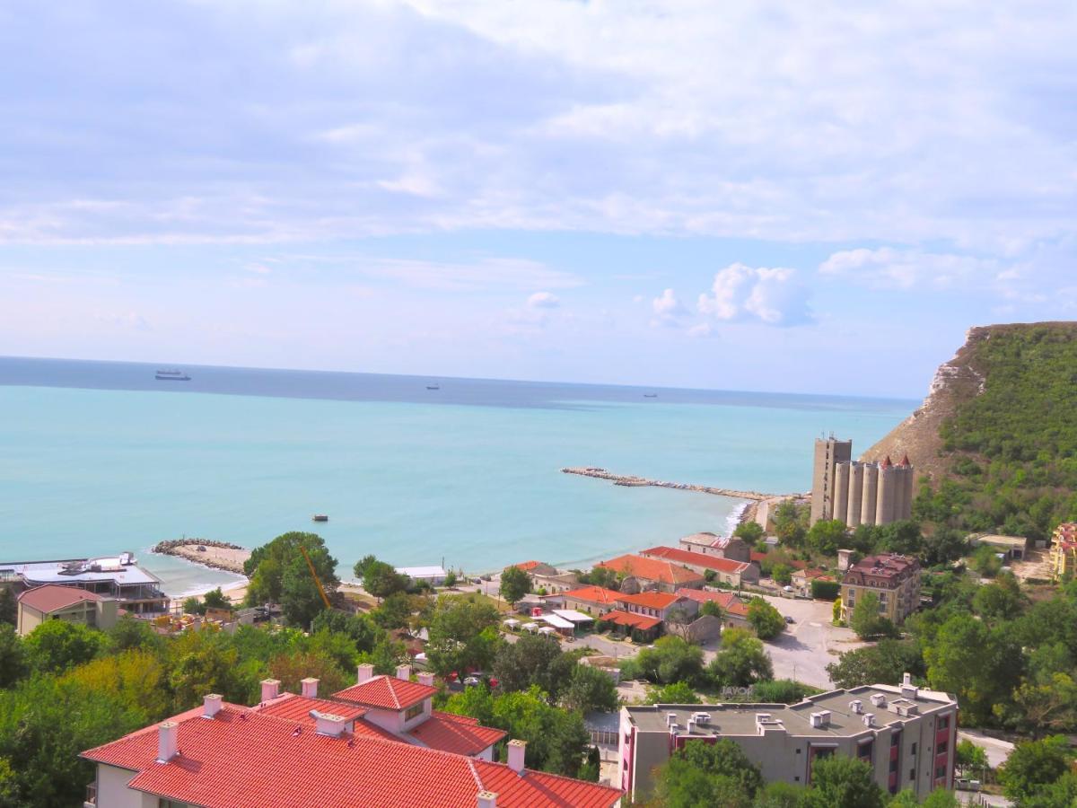 Апартаменти Свети Георги - Saint George Apartments Kavarna Extérieur photo