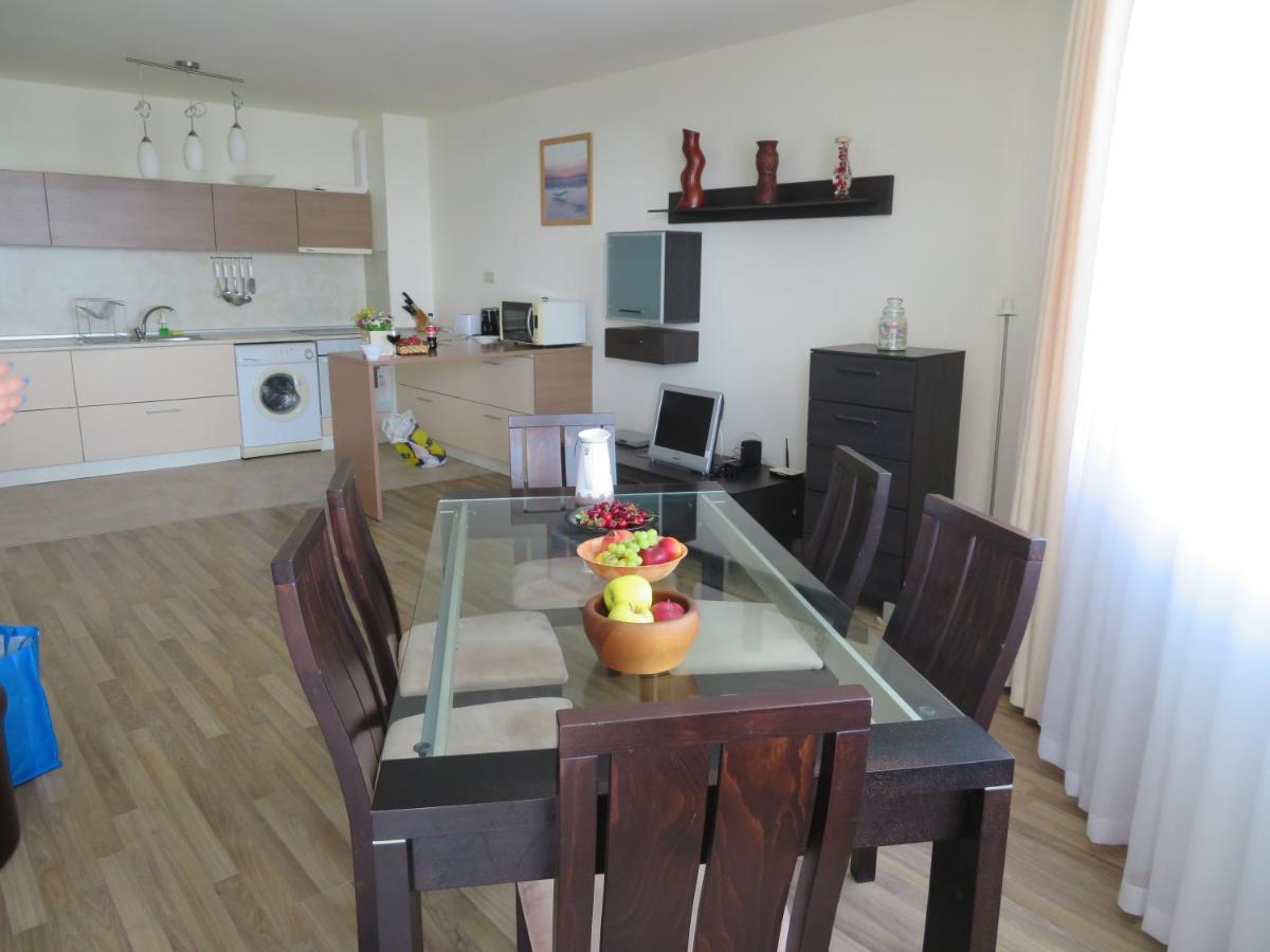 Апартаменти Свети Георги - Saint George Apartments Kavarna Extérieur photo