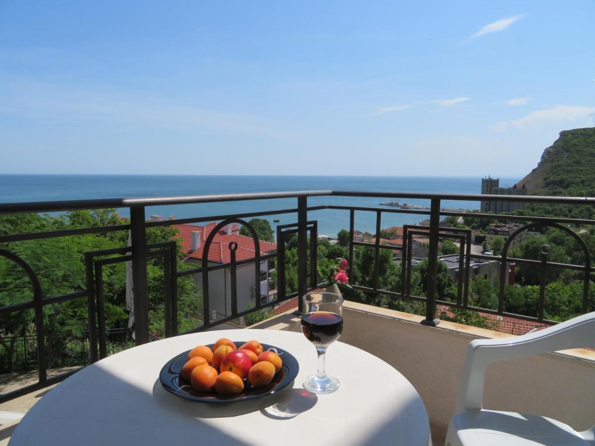 Апартаменти Свети Георги - Saint George Apartments Kavarna Extérieur photo