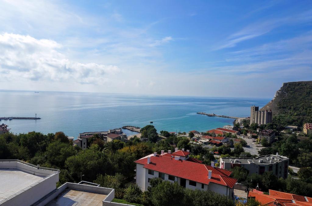 Апартаменти Свети Георги - Saint George Apartments Kavarna Extérieur photo