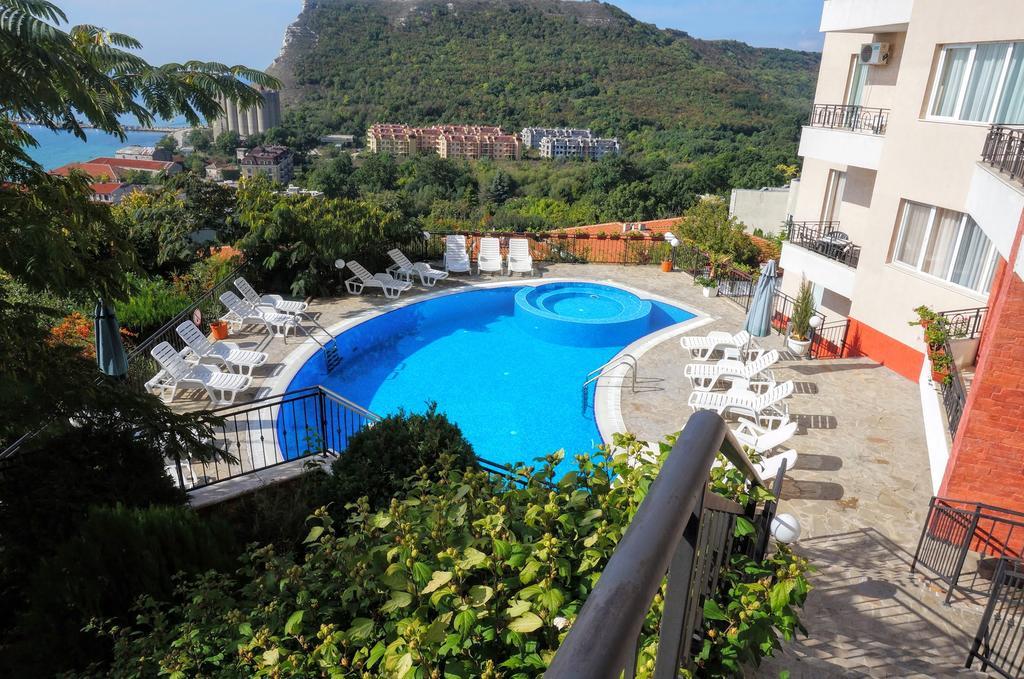 Апартаменти Свети Георги - Saint George Apartments Kavarna Extérieur photo